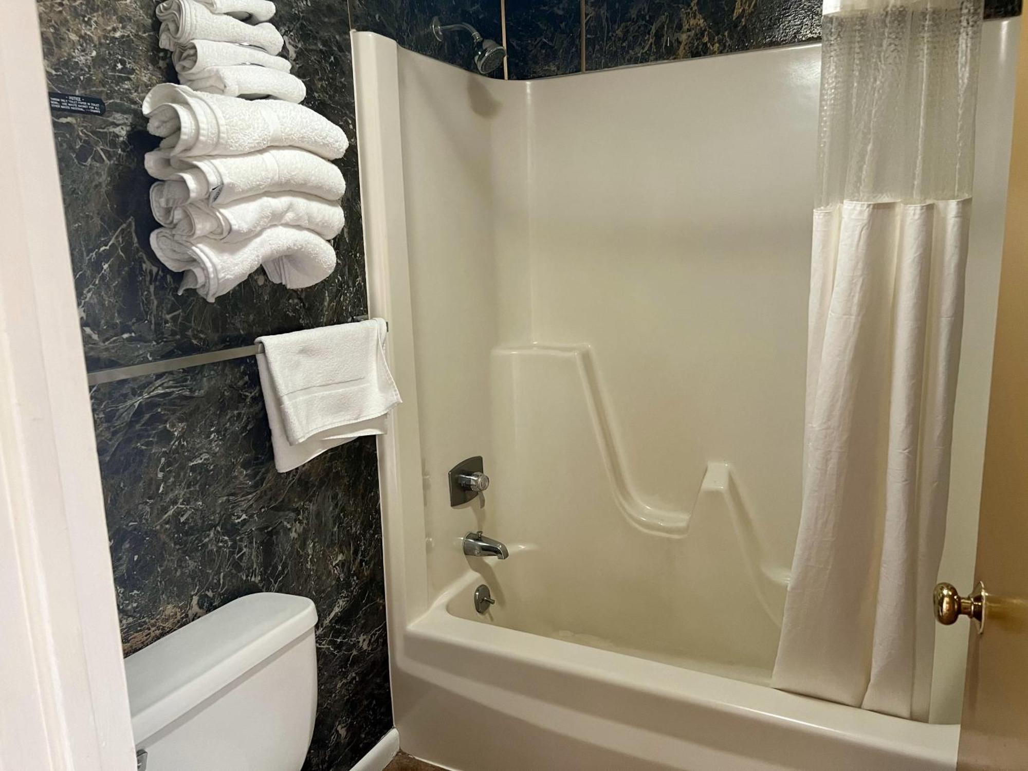Travelodge By Wyndham Hershey Dış mekan fotoğraf